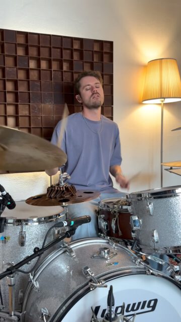 Neue Musik für @wirsindfindling aufnehmen 🎧

#drummer #drummersofinstagram #groove #beat #bateria #recording #stickwithrohema #ludwigdrums